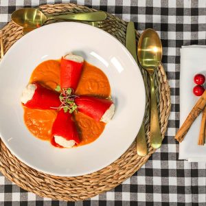 Pimientos del piquillo rellenos con brandada de bacalao